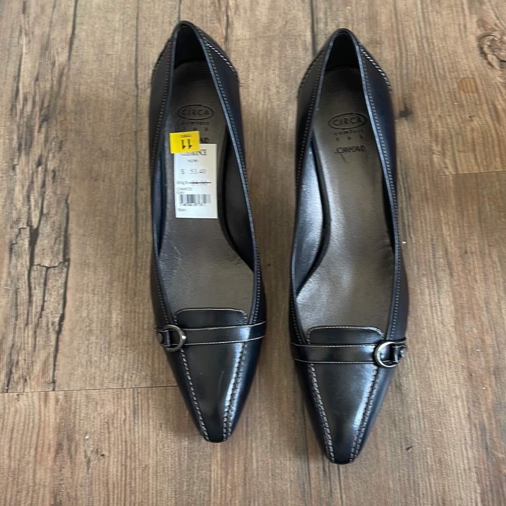 Joan & David Circa comfort 365 Size 11